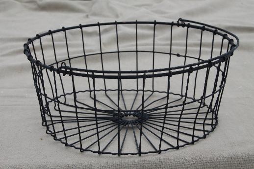 photo of crimped wire basket for a few eggs or fruit, flat bowl shaped egg basket #2