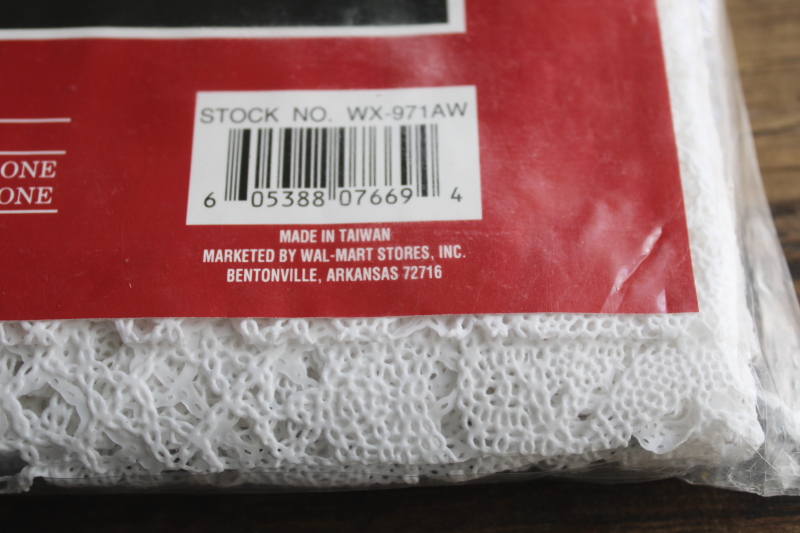 photo of crochet lace look white plastic vinyl tablecloth sealed in package, never used  #3