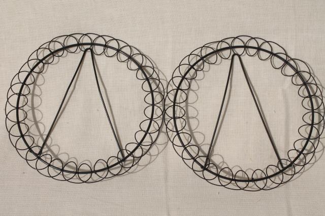 photo of curlicue edge wire easel stands, vintage china plate racks or collector's plate holders #2