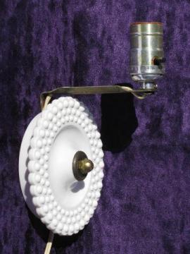 catalog photo of cute 1950s vintage wall sconce reading lamp / bedside light, cottage chic