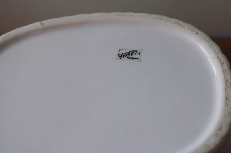 photo of cute white goose or duck on nest, 1980s vintage Taiwan ceramic covered dish or trinket box #4