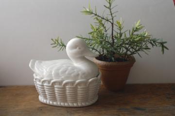 catalog photo of cute white goose or duck on nest, 1980s vintage Taiwan ceramic covered dish or trinket box 