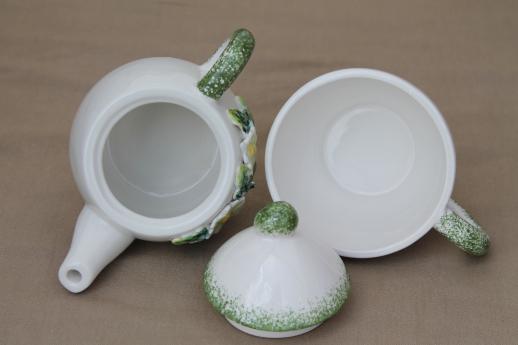 photo of daisy pattern ceramic tea set for one, vintage teapot & stacking cup tea mug #5