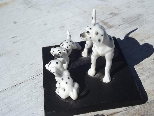 photo of dalmatian mother dog and puppies miniature china animals, vintage Inarco #2