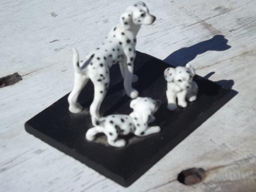 photo of dalmatian mother dog and puppies miniature china animals, vintage Inarco #4