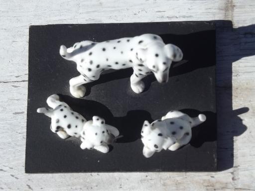 photo of dalmatian mother dog and puppies miniature china animals, vintage Inarco #5