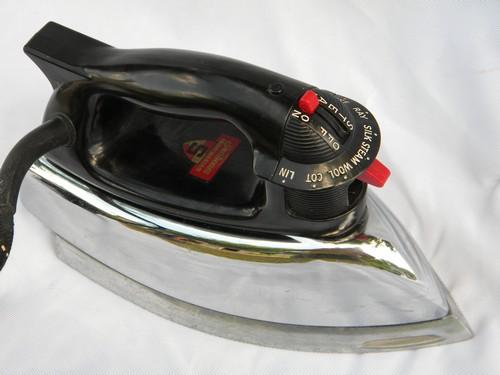 photo of deco moderne Sunbeam pressing iron, 1950s mid century vintage laundry #2