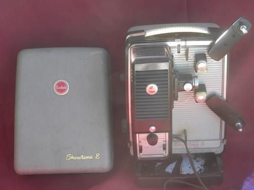 photo of deco vintage Kodak Showtime 8 mm movie film projector brown bakelite #1