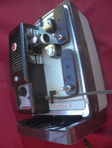 photo of deco vintage Kodak Showtime 8 mm movie film projector brown bakelite #4