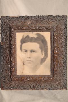 catalog photo of deep picture frame w/ lovely antique gesso decoration, vintage photo portrait