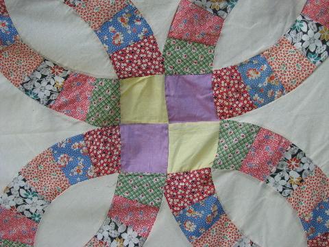 photo of double-wedding ring vintage quilt top, patchwork, old cotton print fabric #4