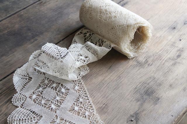 photo of early 1900s vintage fine cotton lace edging, wide flounce trim never used #5