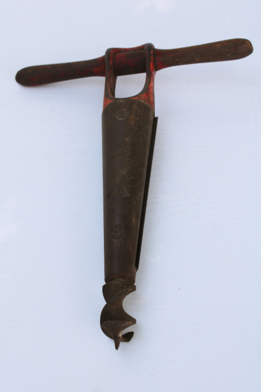 photo of early 1900s vintage hand tool, barrel bung drill, tapered reamer borer auger #2