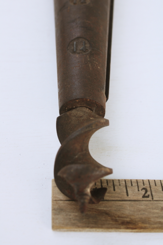 photo of early 1900s vintage hand tool, barrel bung drill, tapered reamer borer auger #8