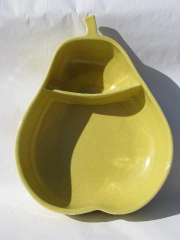 photo of early Pfaltgraff pottery, vintage yellow pear serving bowl #1