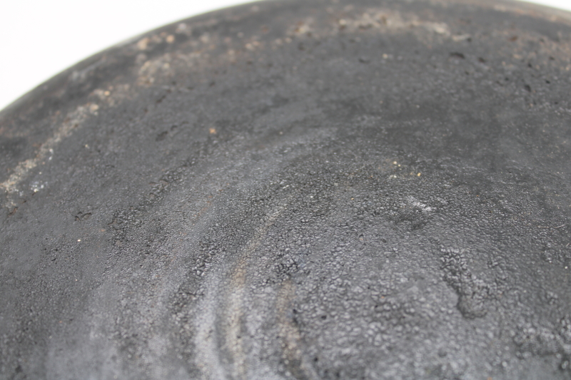 photo of early Wagner ware cast iron 10 inch skillet, W mark antique vintage frying pan  #10