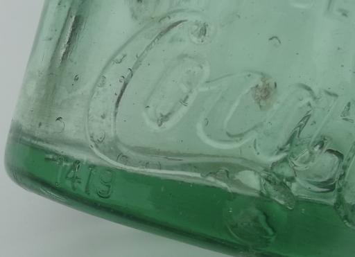 photo of early vintage straight sided Root glass Coca-Cola bottle, Rochelle Ill. #2