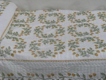 catalog photo of embroidered acorns, vintage album quilt cotton bedspread coverlet