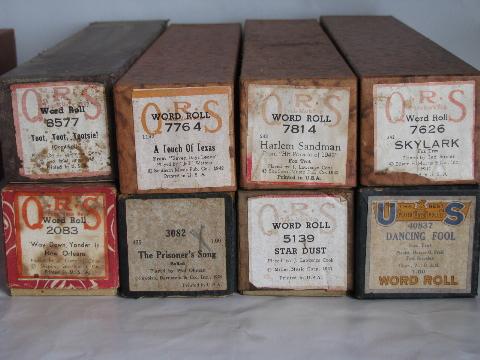 photo of estate lot 32 unsorted antique vintage player piano music rolls #2