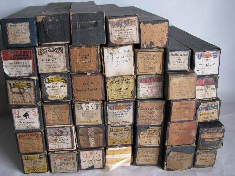 photo of estate lot 40 unsorted antique vintage player piano music rolls #1