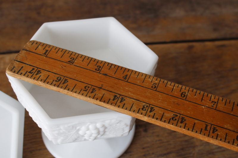 photo of excellent condition vintage Imperial milk glass candy dish w/ lid, grapes hexagon pattern #3