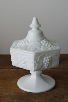 catalog photo of excellent condition vintage Imperial milk glass candy dish w/ lid, grapes hexagon pattern 
