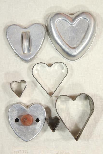 photo of farmhouse kitchen primitive tin hearts, vintage heart shaped cookie cutters & mold #1