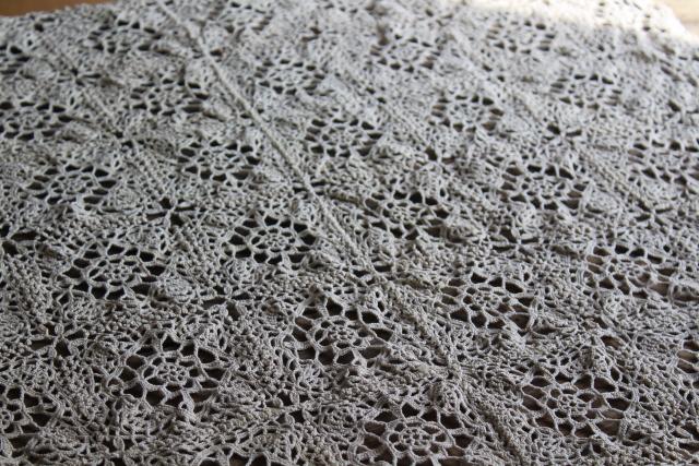 photo of farmhouse table vintage handmade crochet lace tablecloth topper centerpiece mat #5