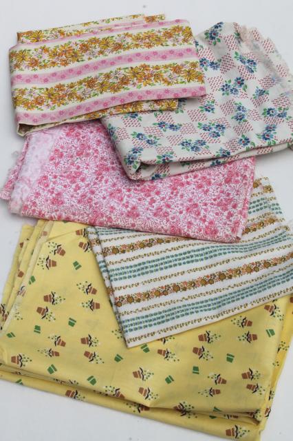 photo of feed sack prints & retro print cottons, large lot vintage cotton print fabric #1