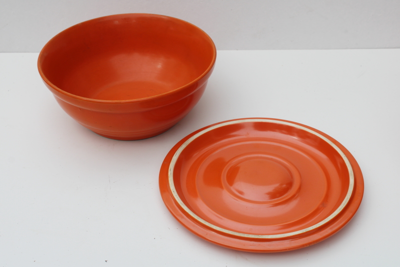 photo of fiesta orange mid-century mod vintage USA pottery kitchen mixing bowl w/ lid #2