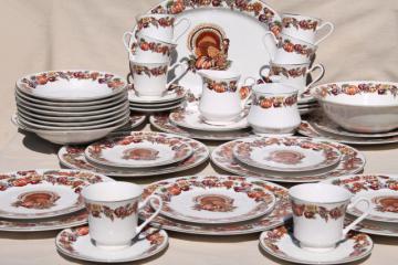 catalog photo of fine stoneware Thanksgiving china dinnerware w/ turkey & fall harvest pumpkins