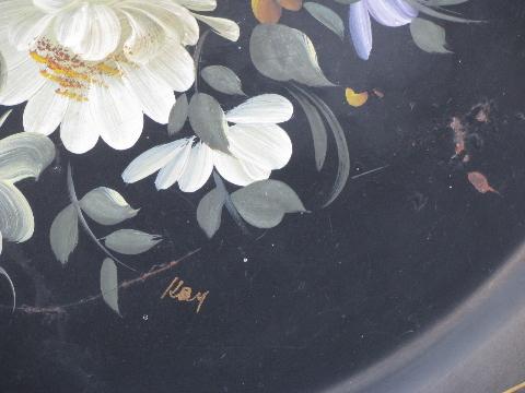 photo of flower bouquet on black, vintage hand-painted Nashco tole metal tray #3