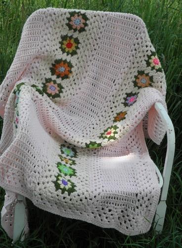 photo of flower garden granny squares on pale pink, vintage crocheted afghan #1