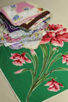 catalog photo of flower print cotton hankies, vintage hanky lot, 25 handkerchiefs w/ pretty florals