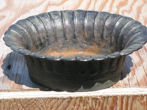 photo of fluted oval flower pot, old unmarked cast iron planter or cachepot #1