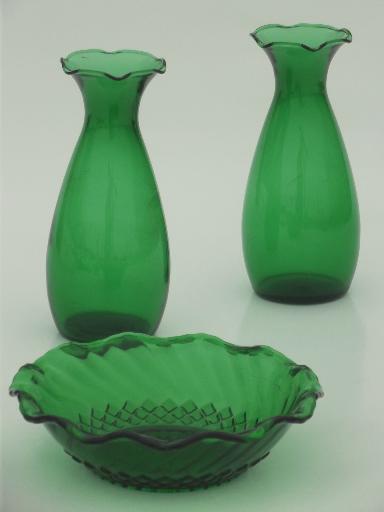 photo of forest green Anchor Hocking glass, 1950s vintage bowl & set of vases #1