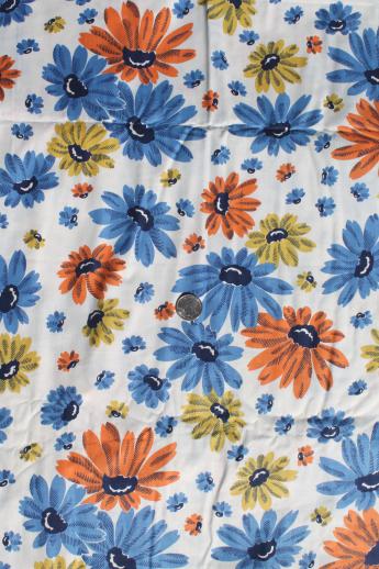 photo of full bolt of 1950s vintage cotton fabric w/ big retro daisies daisy print #1