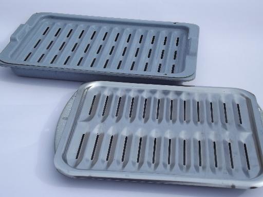 photo of graniteware oven pans, enameled steel roasting / broiler pans w/ racks #1