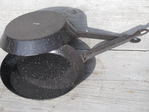 photo of graniteware spatter enamelware, campfire cookout pans and camping plates #5