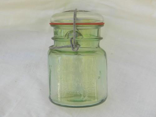 photo of green glass Grandma Wheaton's Old Fashioned Receipts 1 pint mason jar #1