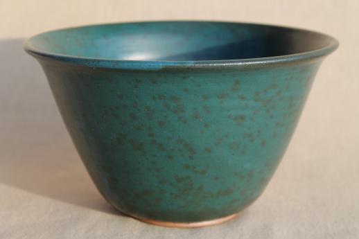 photo of green glazed stoneware pottery bowl, large serving / mixing bowl Beaver Creek pottery #1