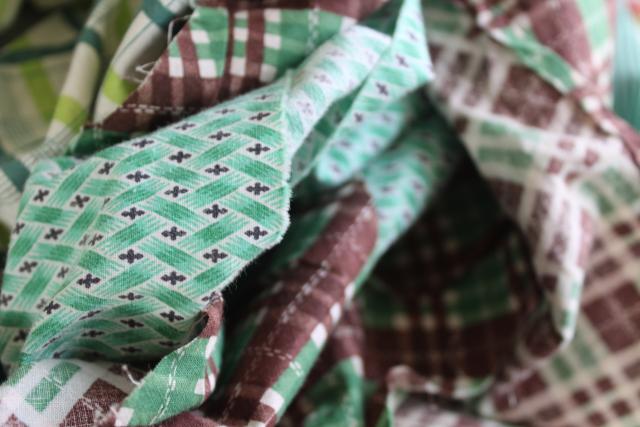 photo of green prints 30s 40s 50s vintage cotton scraps bundle for quilting sewing craft projects #4