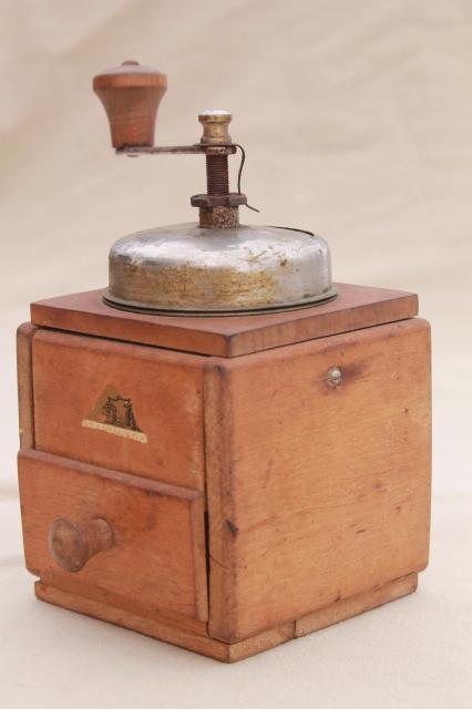 photo of hand crank coffee grinder mills, primitive vintage kitchen tools collection #12