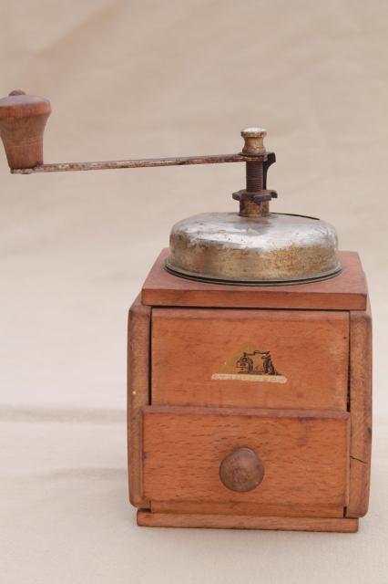 photo of hand crank coffee grinder mills, primitive vintage kitchen tools collection #13