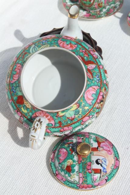 photo of hand painted porcelain tea pot set cups & saucers famille rose medallion vintage Hong Kong china #14