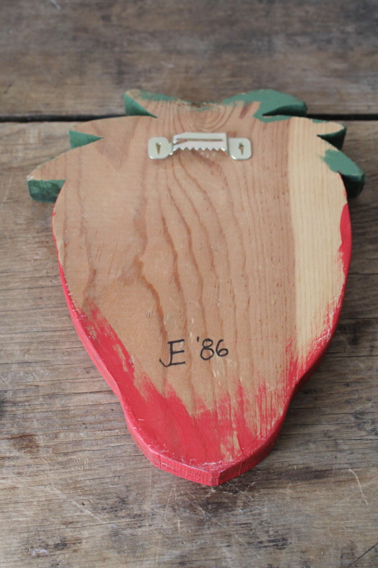 photo of hand painted strawberry shape wood cutting board, 80s vintage country cottage kitchen wall hanging  #2