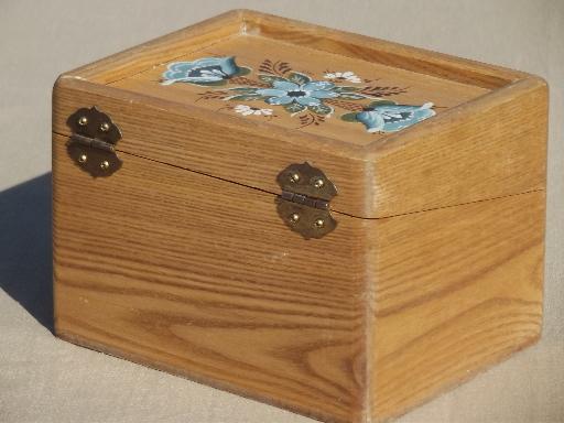 photo of hand painted tole oak box, wooden recipe box full of vintage recipes cards #3