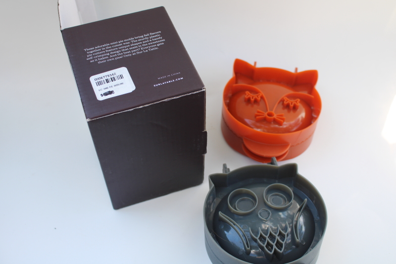 photo of hand pie molds for fall baking, fox & owl new in box Sur le Table #2