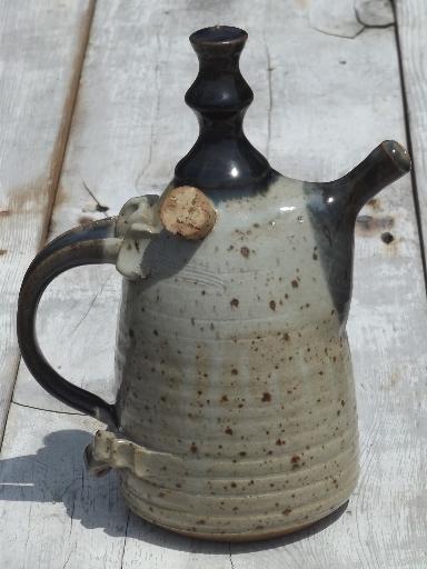 photo of hand-crafted stoneware oil jar lamp, Bear pottery primitive oil lamp #3