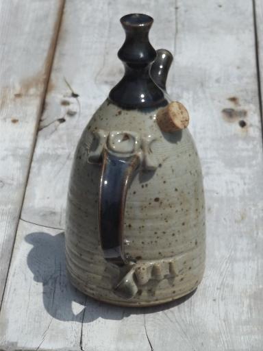 photo of hand-crafted stoneware oil jar lamp, Bear pottery primitive oil lamp #4